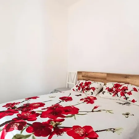 The Tuwima 23 * Łódź