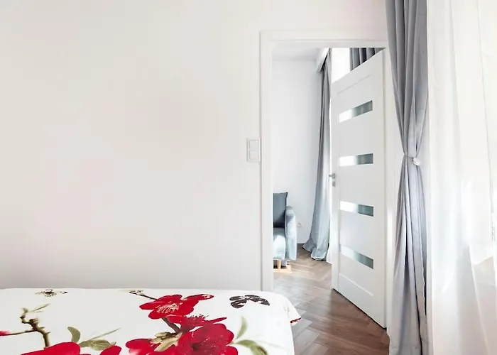 The Tuwima 23 * Лодзь