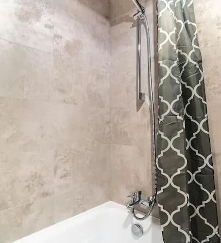 The Tuwima 23 דירה