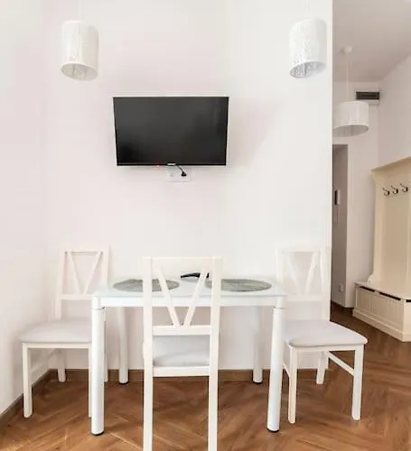 The Tuwima 23 * Лодзь